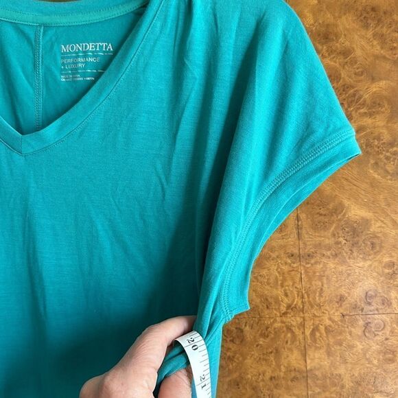 NWT Mondetta ultra soft vneck - Picture 5 of 5